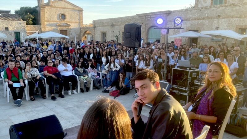 Libri sotto l’albero, due appuntamenti natalizi per il Marzamemi Book Fest