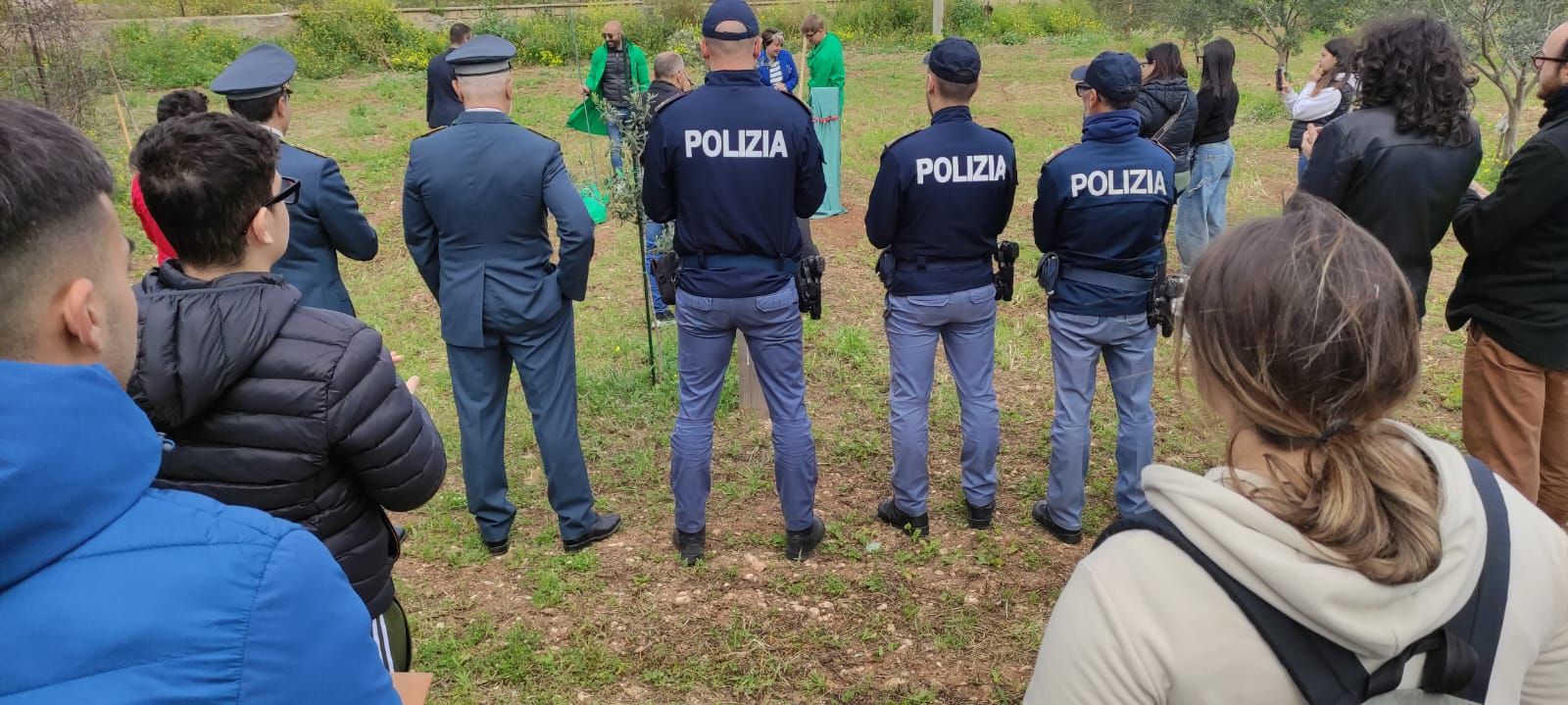 Pachino, un nuovo albero nel Giardino dei Giusti dell’istituto Calleri